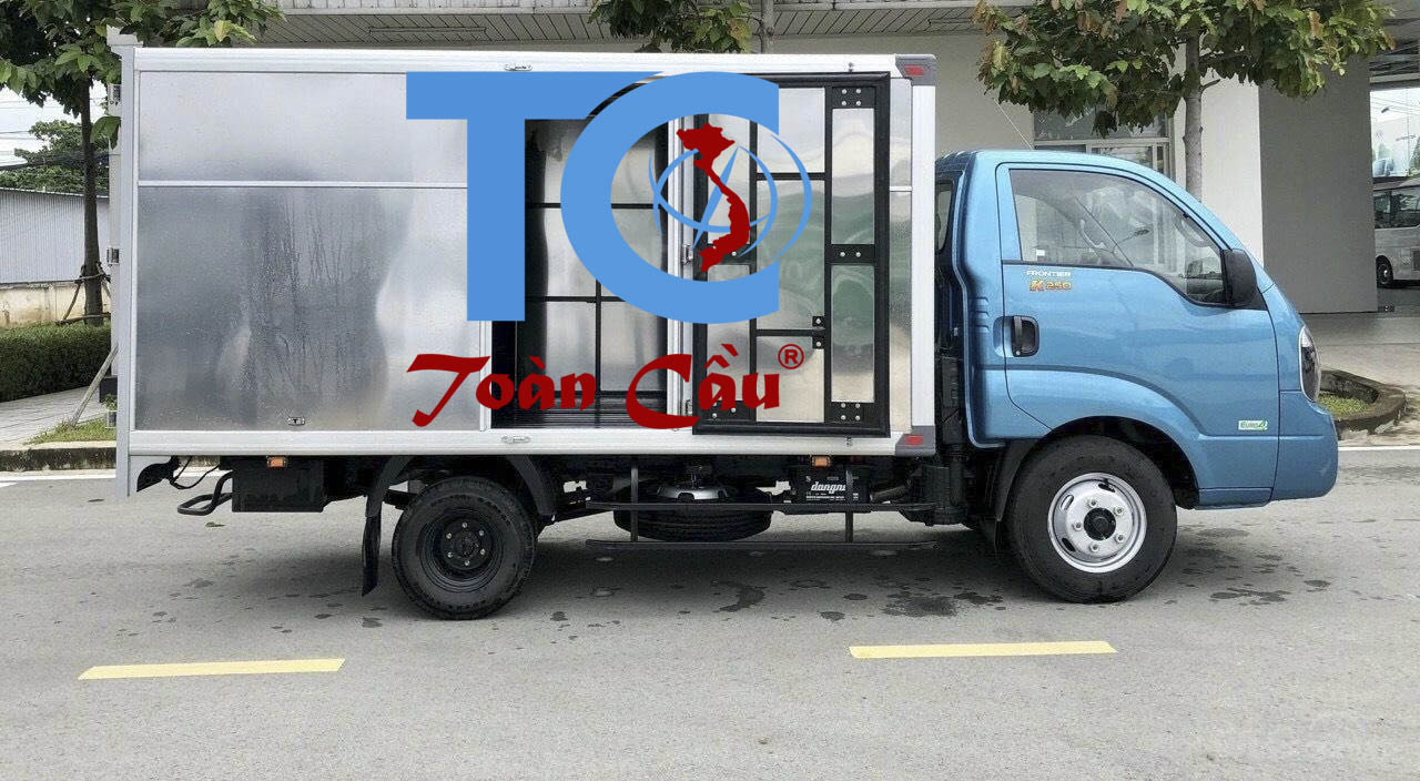 Xe tải chở hàng 1 tấn